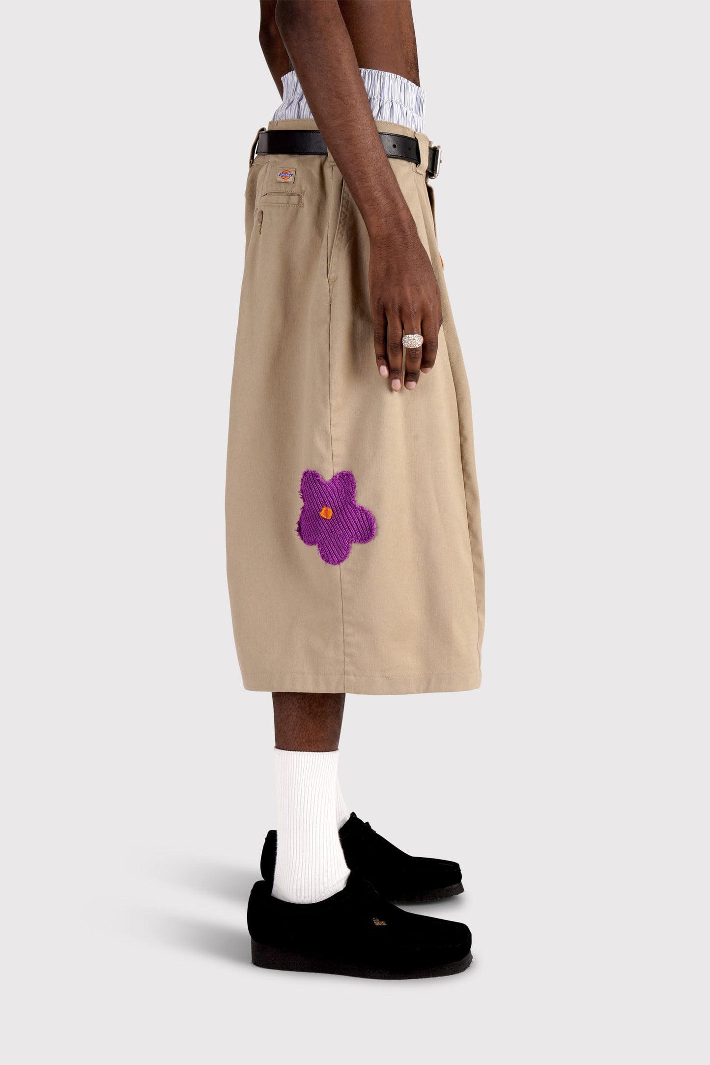 FO Baggy Shorts - Beige - Limited Wild Flower Edition