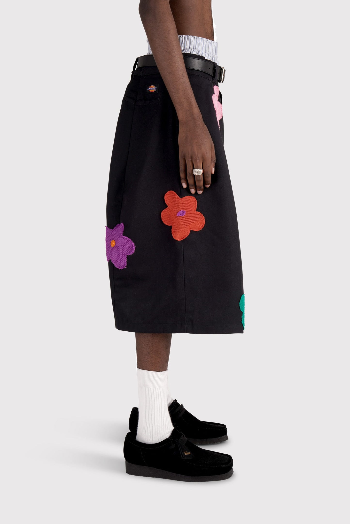 FO Baggy Shorts - Black - Limited Wild Flower Edition