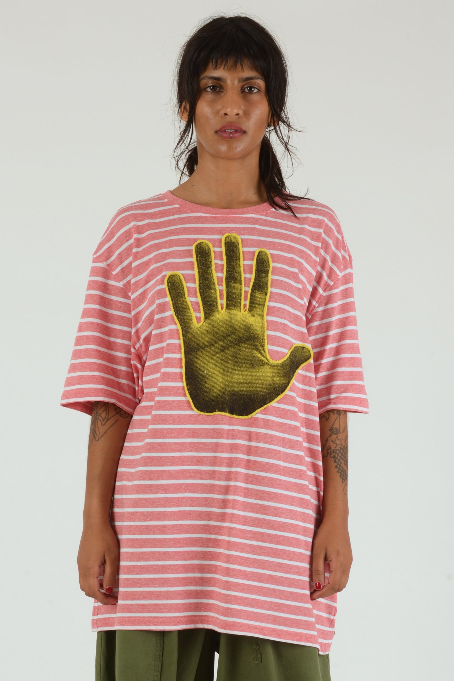 Hands On Tee 009 - XL