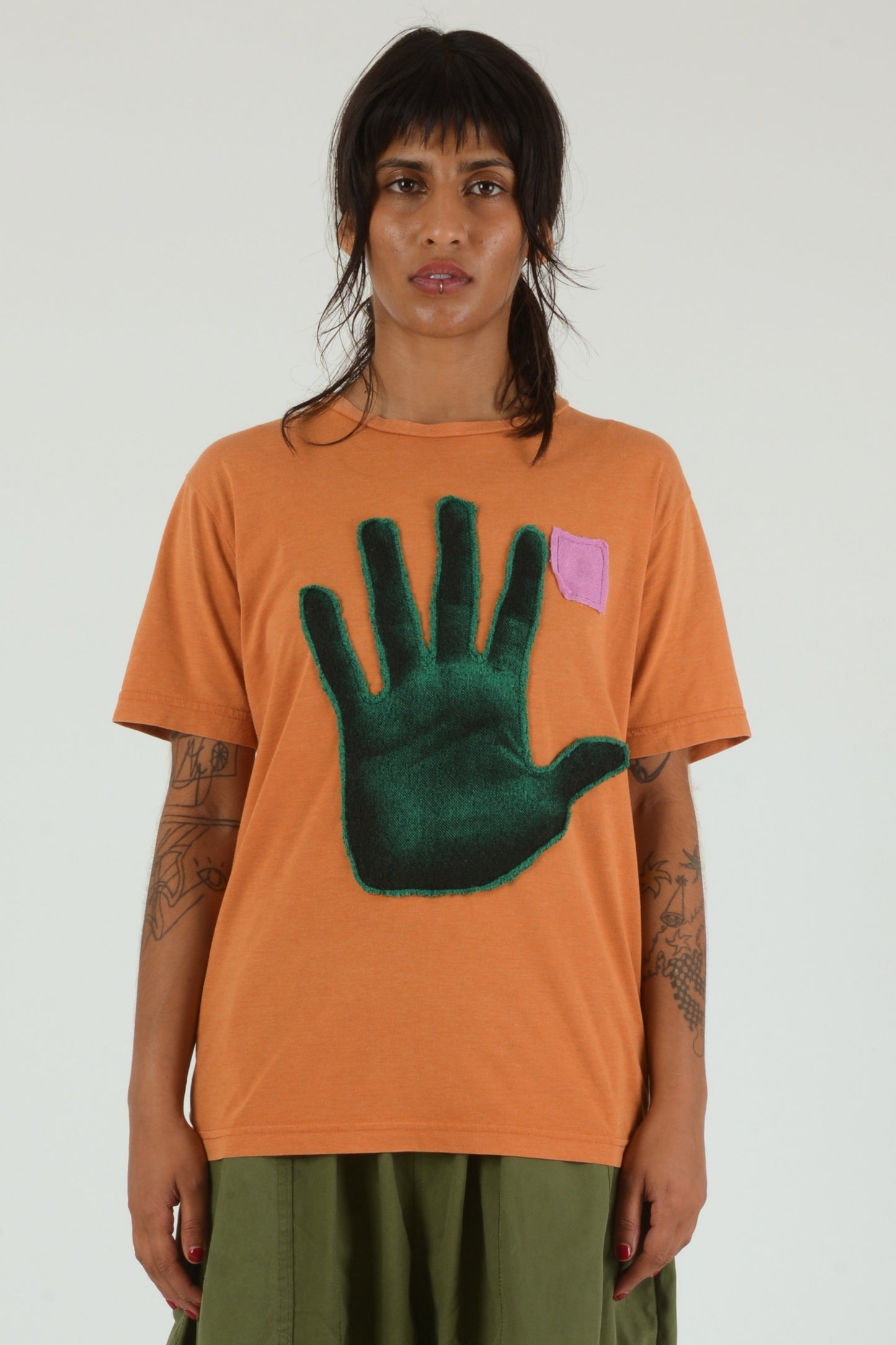 Hands On Tee 033 - M