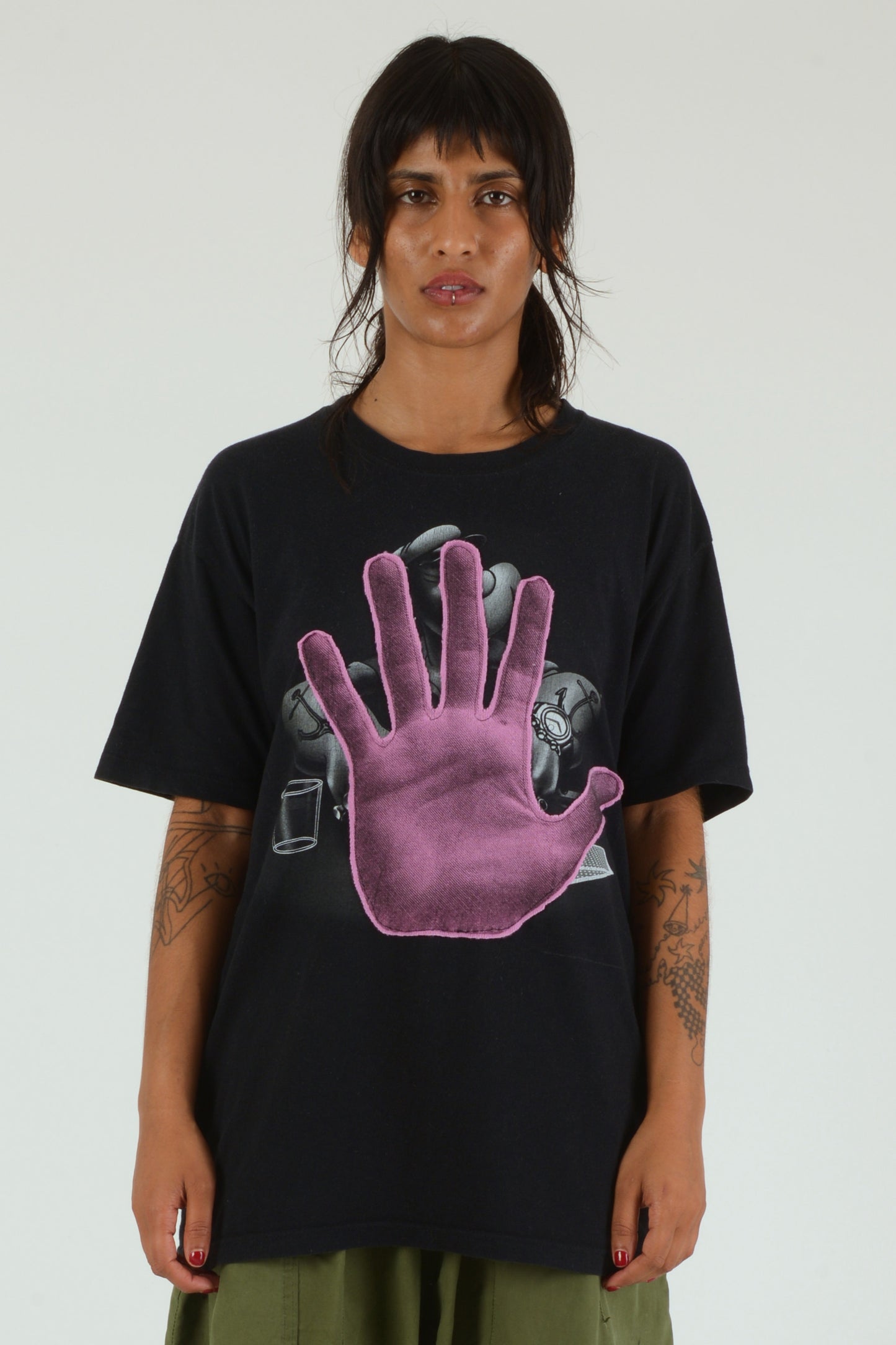 Hands On Tee 035 - L