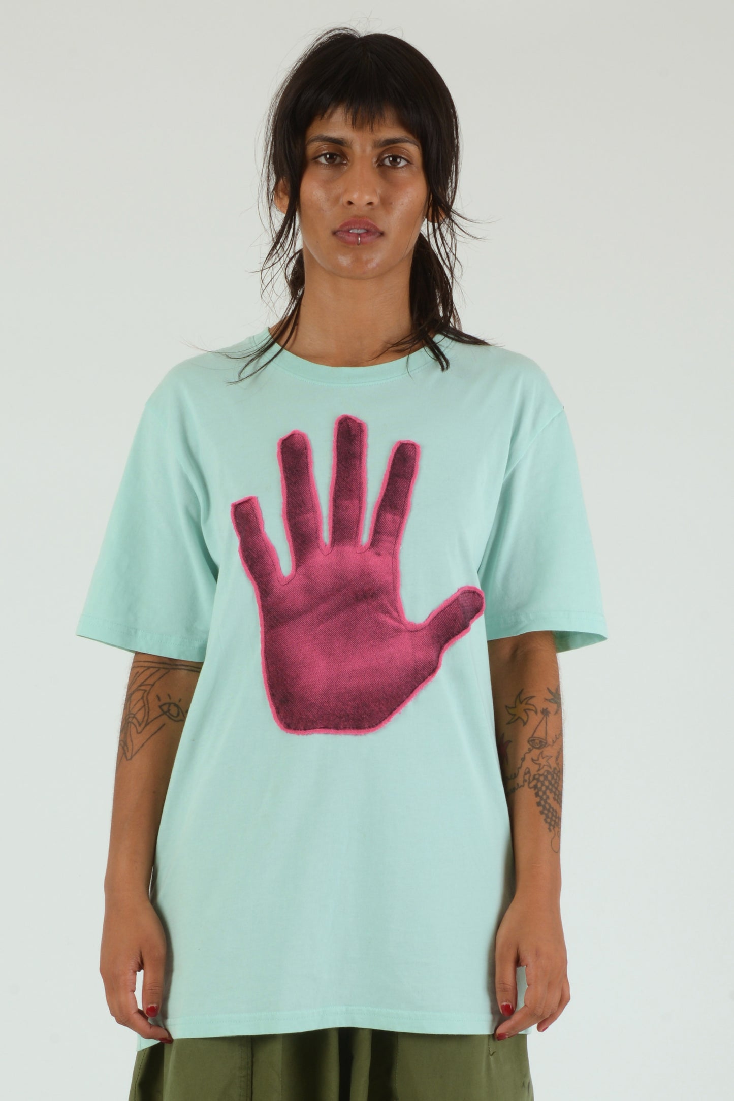 Hands On Tee 038 - L