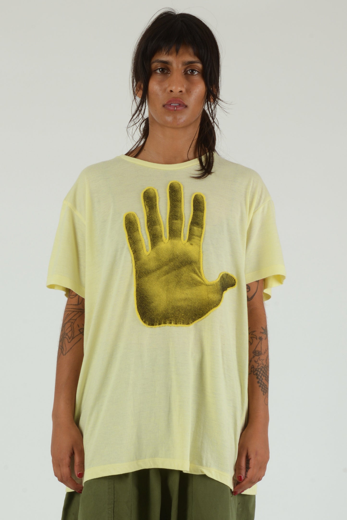 Hands On Tee 049 - XL