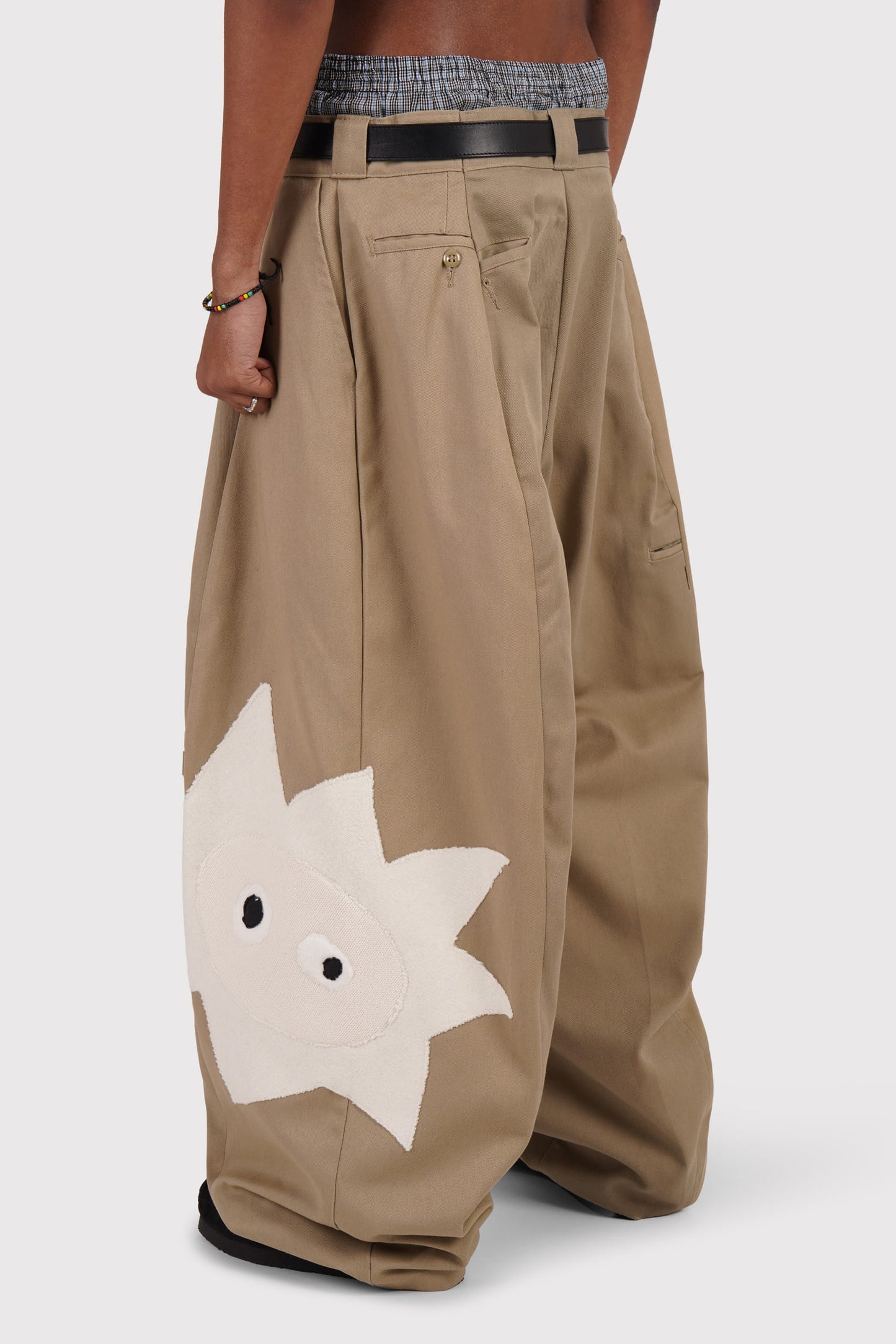 FO Baggy Trou - Beige - Limited Whimsical Little Bugger Edition - Bone